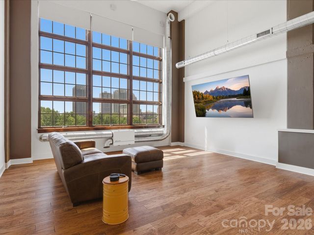 715 N Graham Street 502, Charlotte, NC 28202