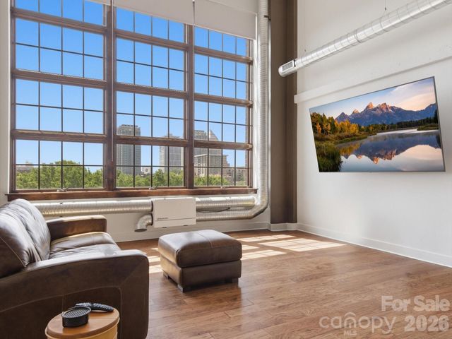 715 N Graham Street 502, Charlotte, NC 28202