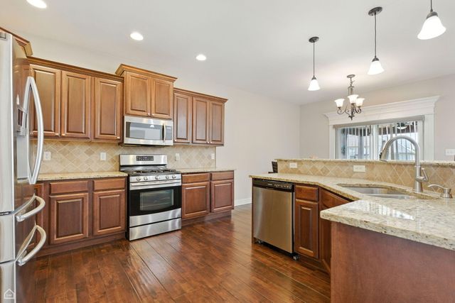 9875 Aster Cove, St. John, IN 46373