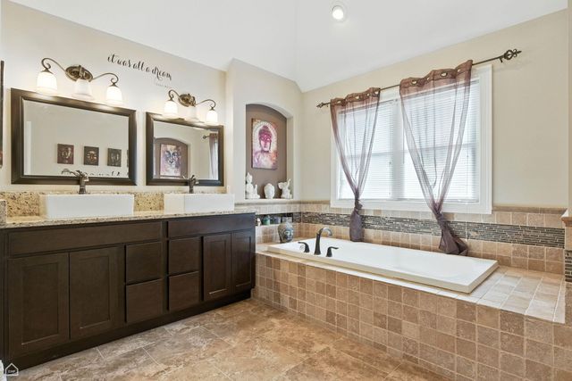 9875 Aster Cove, St. John, IN 46373