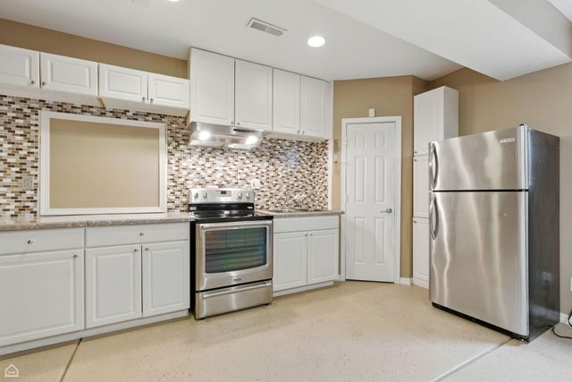 9875 Aster Cove, St. John, IN 46373