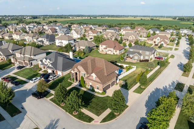 9875 Aster Cove, St. John, IN 46373