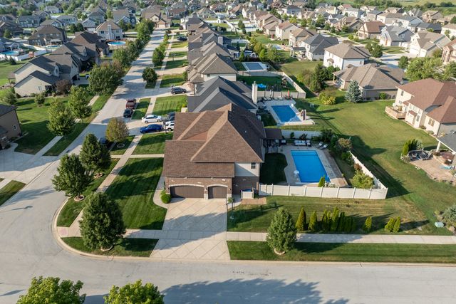 9875 Aster Cove, St. John, IN 46373