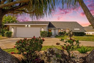 1922 SE 26th TER, Cape Coral, FL 33904