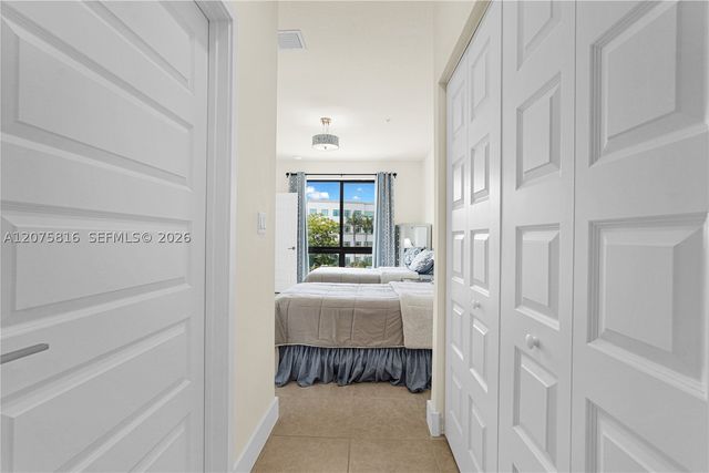8301 NW 41st St B-303, Doral, FL 33166