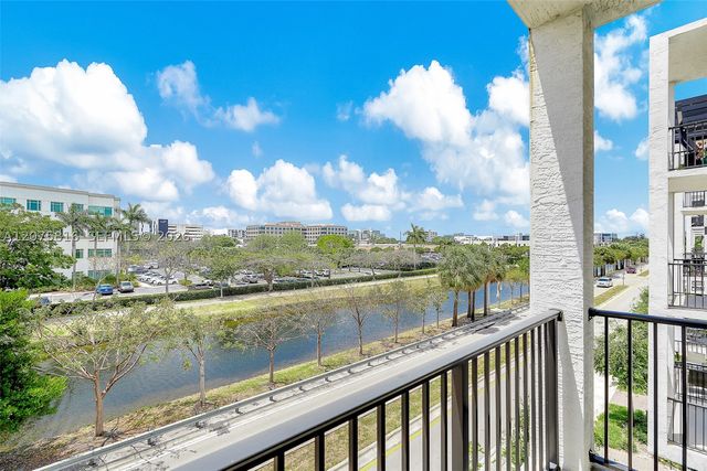 8301 NW 41st St B-303, Doral, FL 33166