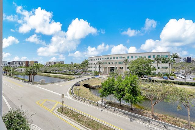 8301 NW 41st St B-303, Doral, FL 33166