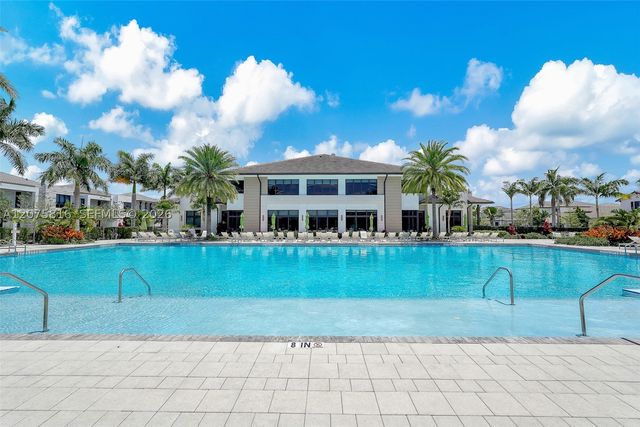 8301 NW 41st St B-303, Doral, FL 33166