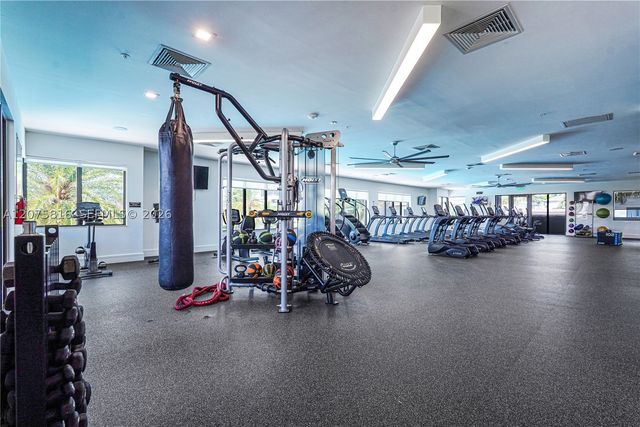 8301 NW 41st St B-303, Doral, FL 33166