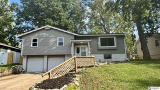 7007 Wood Lane Street, La Vista, NE 68128
