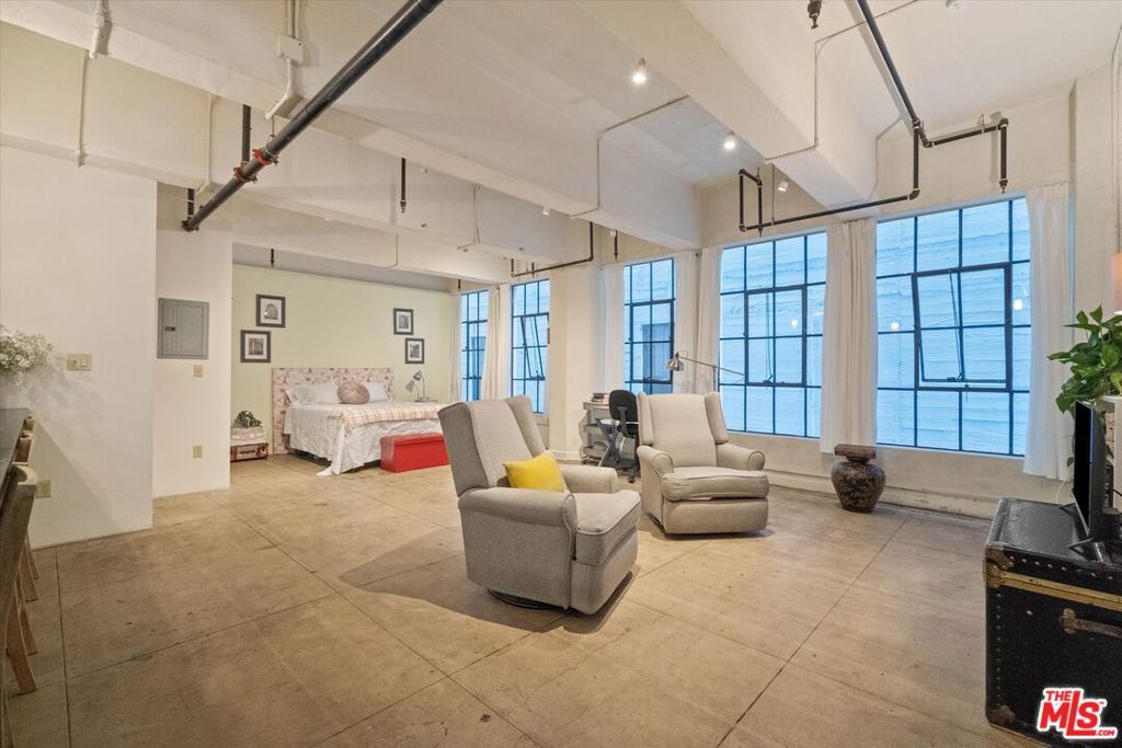 746 S Los Angeles Street 403, Los Angeles, CA 90014