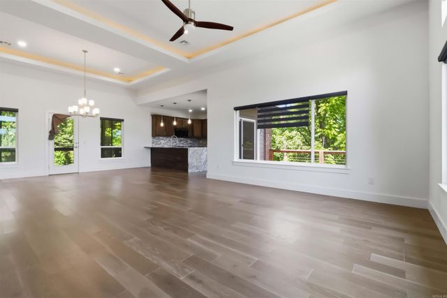 53 Chelmsworth Dr Drive, Bella Vista, AR 72715