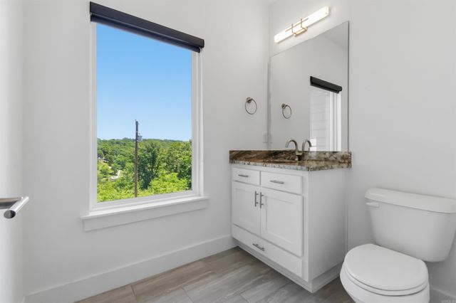 53 Chelmsworth Dr Drive, Bella Vista, AR 72715