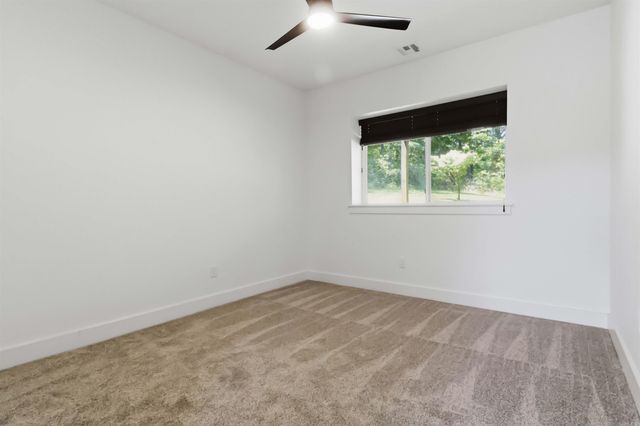 53 Chelmsworth Dr Drive, Bella Vista, AR 72715