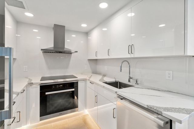 197 Eighth Street 705, Boston, MA 02129