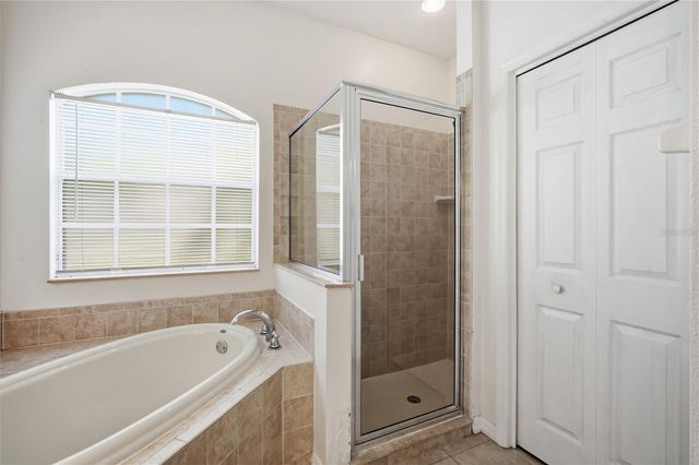 5912 BRAMBLE BUSH COURT, Zephyrhills, FL 33541