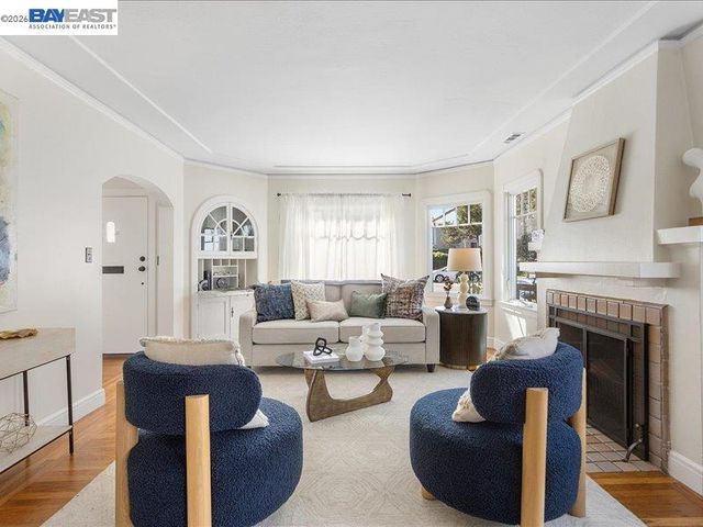 321 Central Ave, Alameda, CA 94501