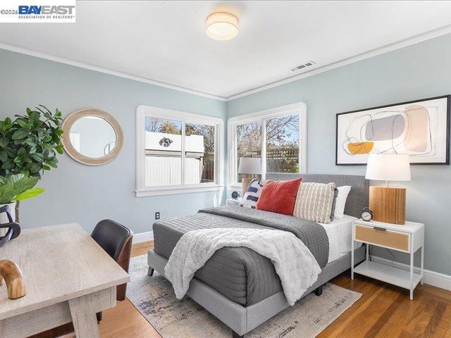 321 Central Ave, Alameda, CA 94501