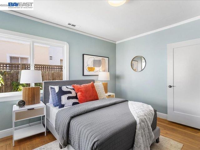 321 Central Ave, Alameda, CA 94501