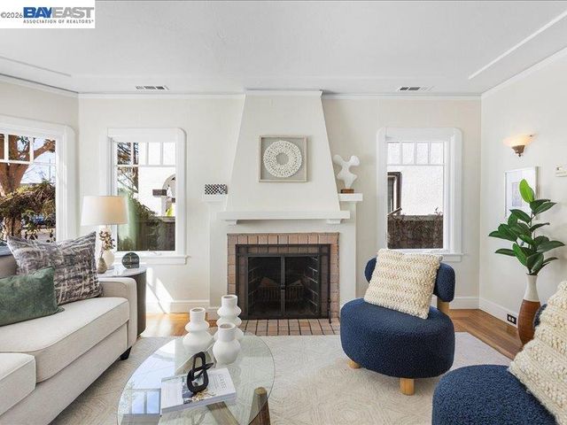 321 Central Ave, Alameda, CA 94501