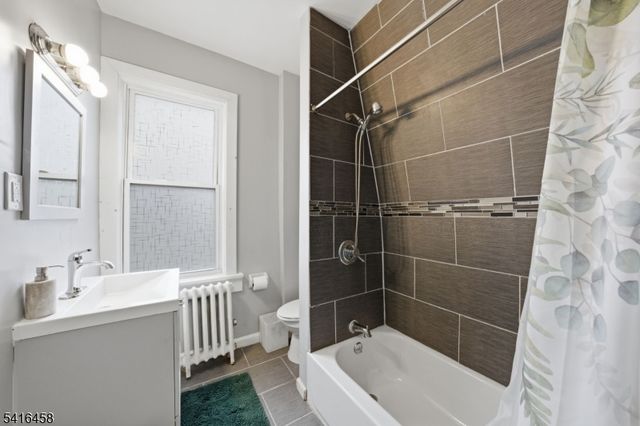 124 Washington Ave, Irvington Twp., NJ 07111