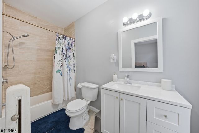 124 Washington Ave, Irvington Twp., NJ 07111