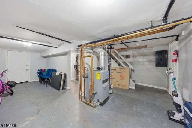 124 Washington Ave, Irvington Twp., NJ 07111