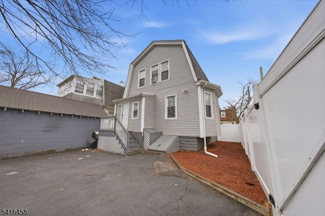 124 Washington Ave, Irvington Twp., NJ 07111