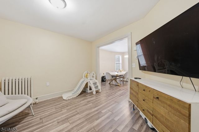 124 Washington Ave, Irvington Twp., NJ 07111