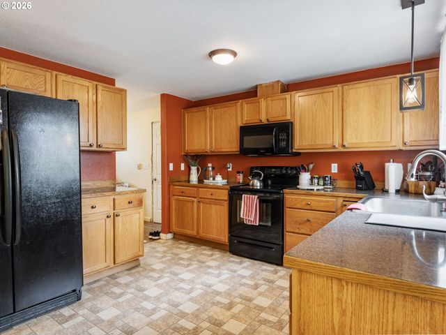 145 HAWK PRAIRIE Dr, Woodland, WA 98674