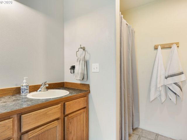 145 HAWK PRAIRIE Dr, Woodland, WA 98674