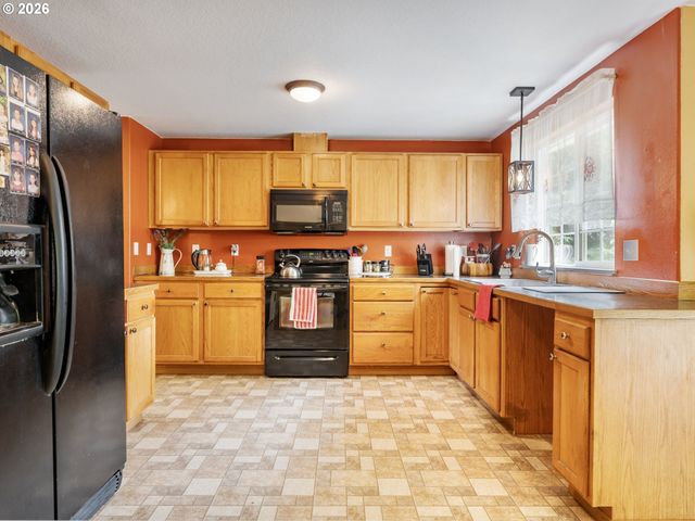 145 HAWK PRAIRIE Dr, Woodland, WA 98674