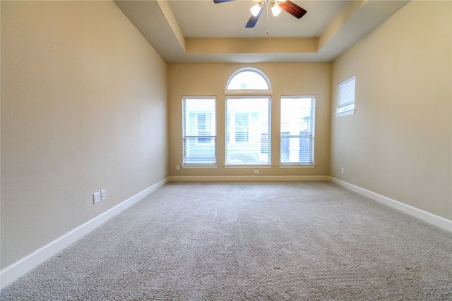 1009 Peacock Boulevard, Carrollton, TX 75007