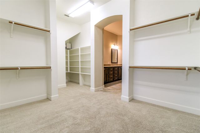 1009 Peacock Boulevard, Carrollton, TX 75007