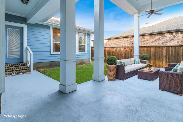 1009 Peacock Boulevard, Carrollton, TX 75007