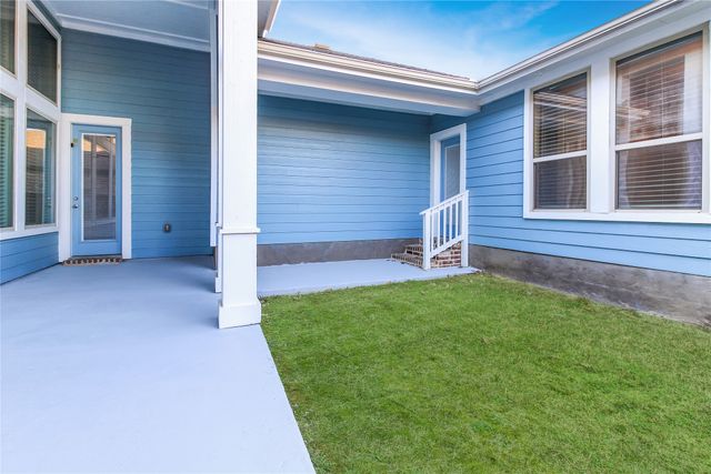 1009 Peacock Boulevard, Carrollton, TX 75007