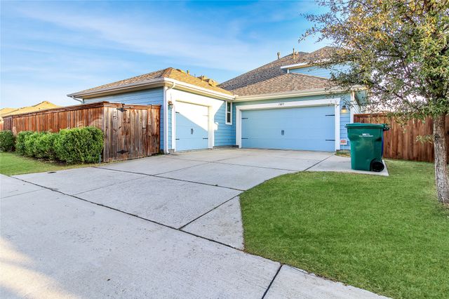 1009 Peacock Boulevard, Carrollton, TX 75007