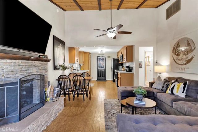 42792 Conifer Drive, Big Bear Lake, CA 92315