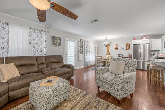109 Dallas Drive, Nicholasville, KY 40356