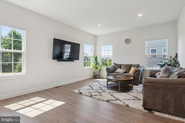 205 SLOAN DR, Coatesville, PA 19320