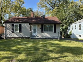 2056 Coleridge Drive, Jennings, MO 63136