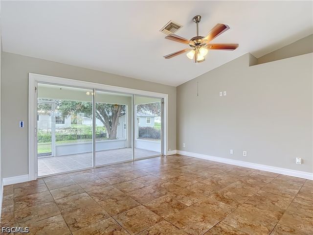 3027 38th ST SW, Lehigh Acres, FL 33976