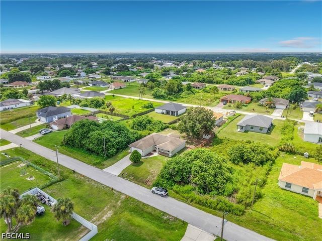 3027 38th ST SW, Lehigh Acres, FL 33976