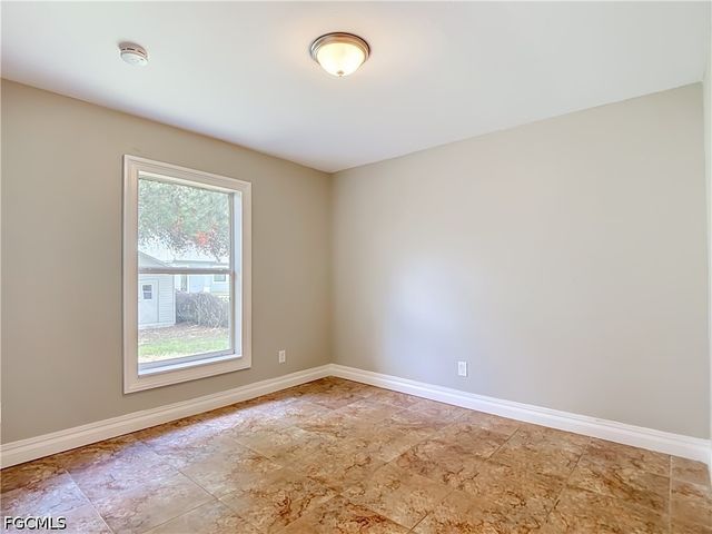 3027 38th ST SW, Lehigh Acres, FL 33976