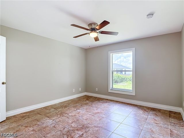 3027 38th ST SW, Lehigh Acres, FL 33976