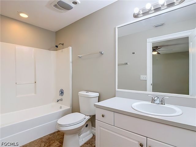 3027 38th ST SW, Lehigh Acres, FL 33976