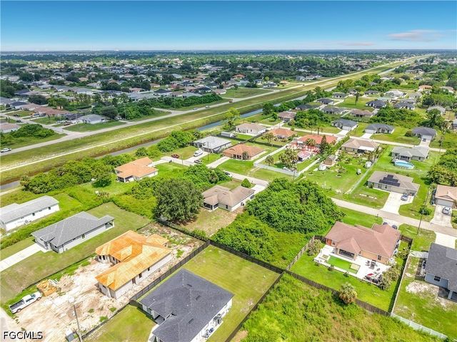 3027 38th ST SW, Lehigh Acres, FL 33976