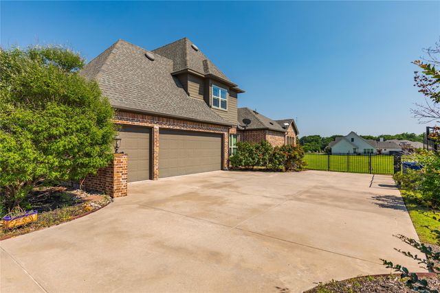 835 Bentwater Drive, Lucas, TX 75002