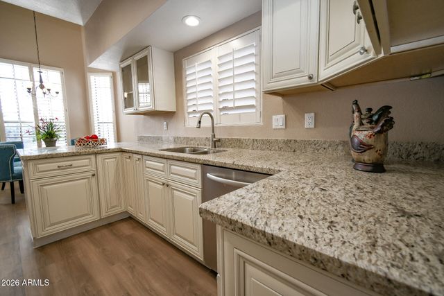 5518 E PARADISE Drive, Scottsdale, AZ 85254