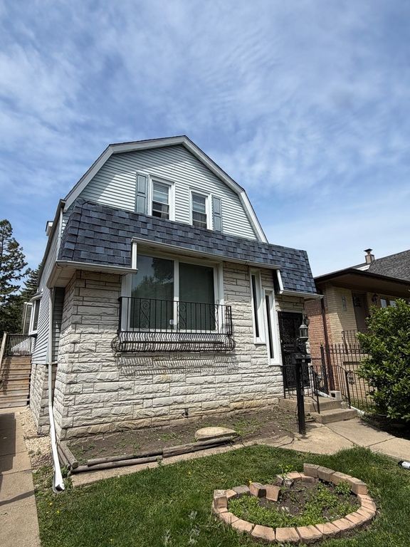 4130 N Mobile Avenue, Chicago, IL 60634